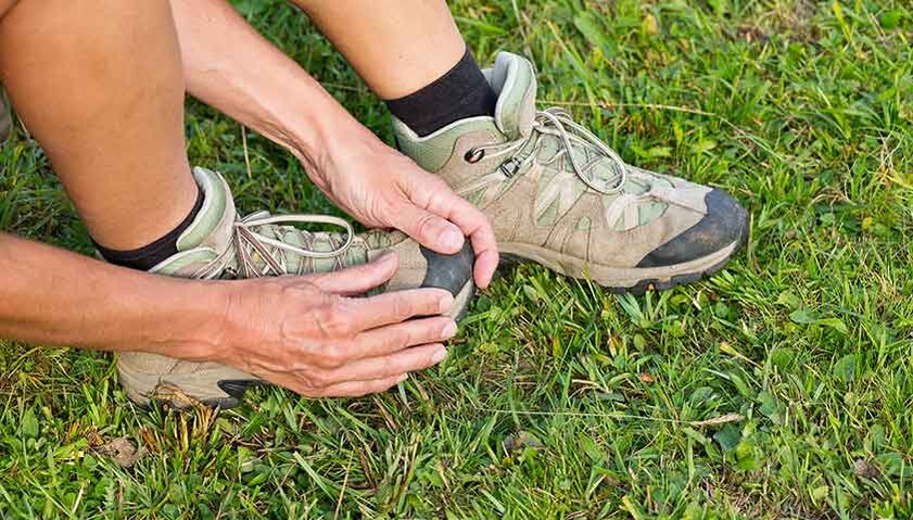 Los pacientes con micosis del pie sienten dolor y dificultad para caminar. 